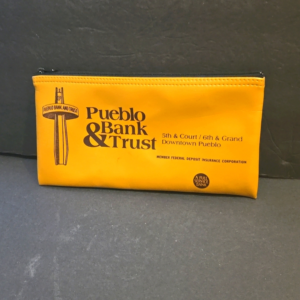 RARE BANK DEPOSIT BAG ZIPPER MONEY BAG PUEBLO BANK & TRUST